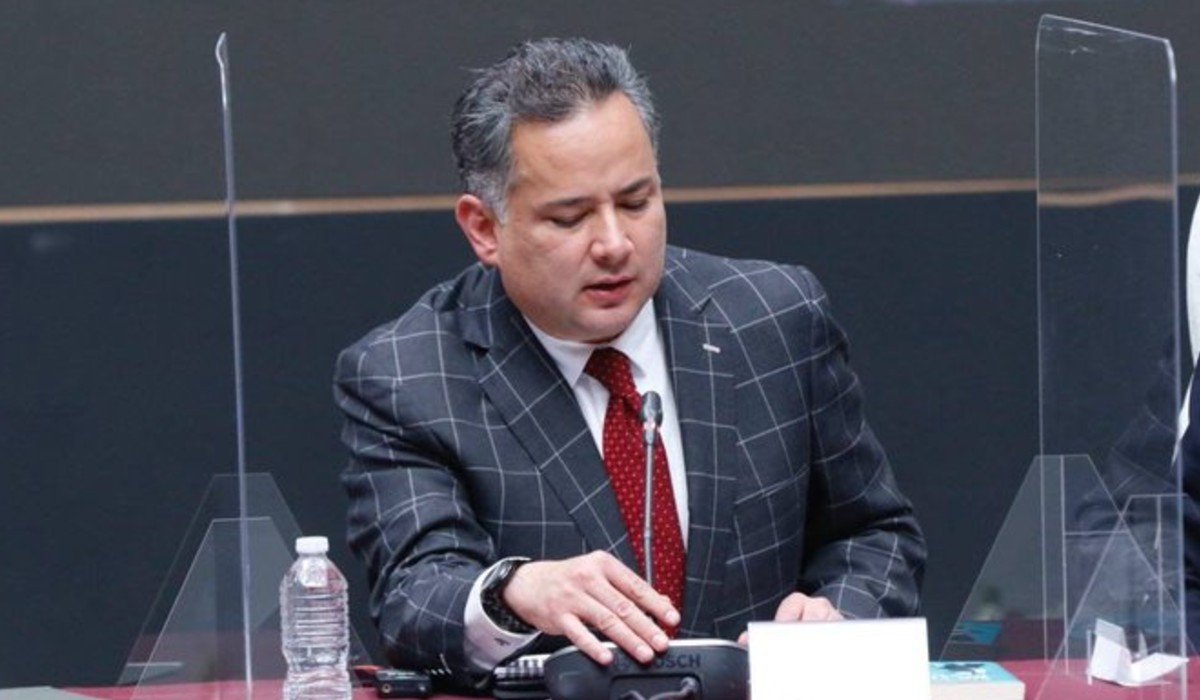 UIF apoya a FGR en solicitud de prisión preventiva para Emilio Lozoya