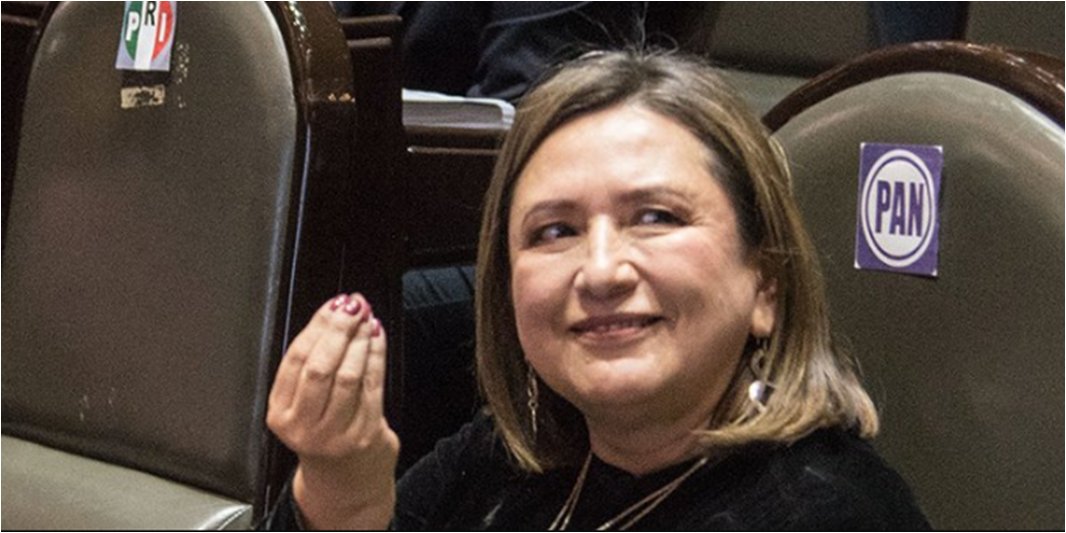 Gálvez se topa a AMLO en aeropuerto, trata de saludar y se arrepiente