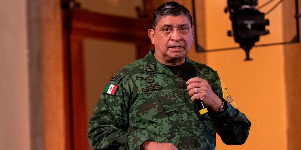 Luis Cresencio explica la importancia del aeropuerto de Santa Lucía