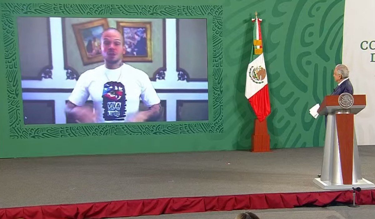 ‘Digo lo que pienso’: AMLO comparte tema de Calle 13 en la mañanera
