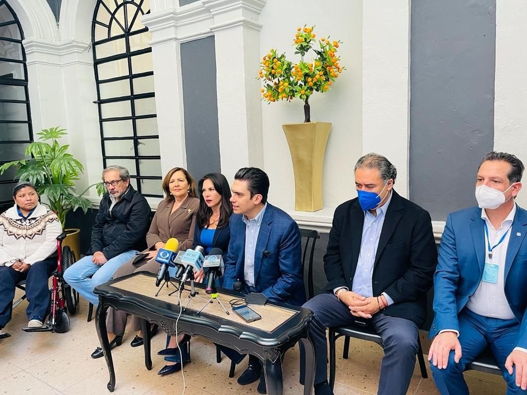 Diputados del PAN solicitan que Bartlett se presente en San Lázaro para debatir sobre la reforma eléctrica de AMLO