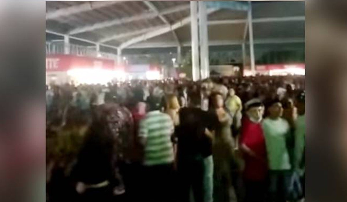 Estampida en concierto en Nuevo León casi termina en tragedia