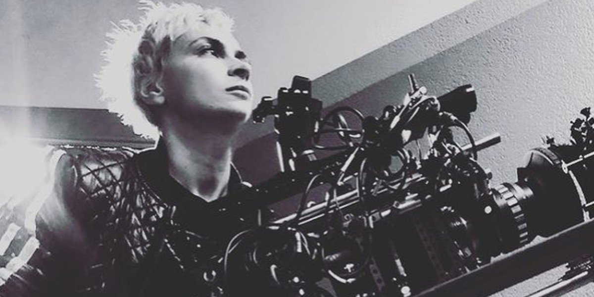 Rinden homenaje en Hollywood a Halyna, la directora de fotografía que murió por disparo de Alec Baldwin