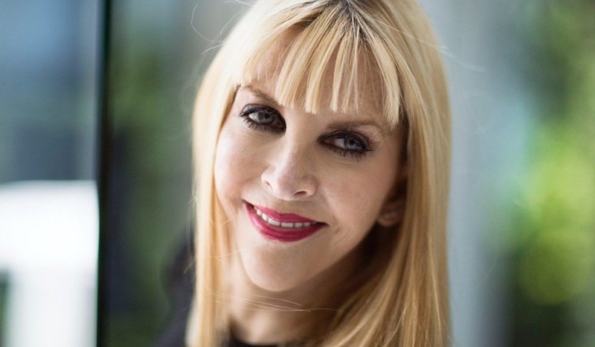 Filtran video en que Shanik Berman amenaza a integrante de programa Hoy