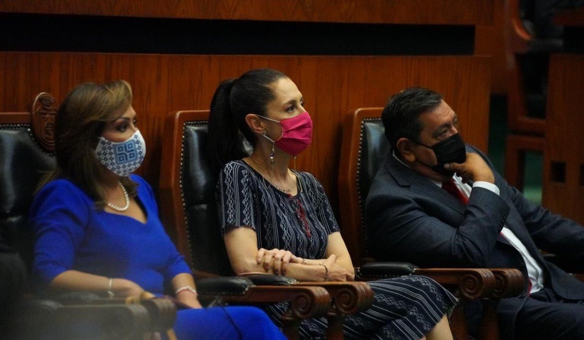 Sheinbaum critica frases machistas usadas durante la toma de posesión de Evelyn Salgado