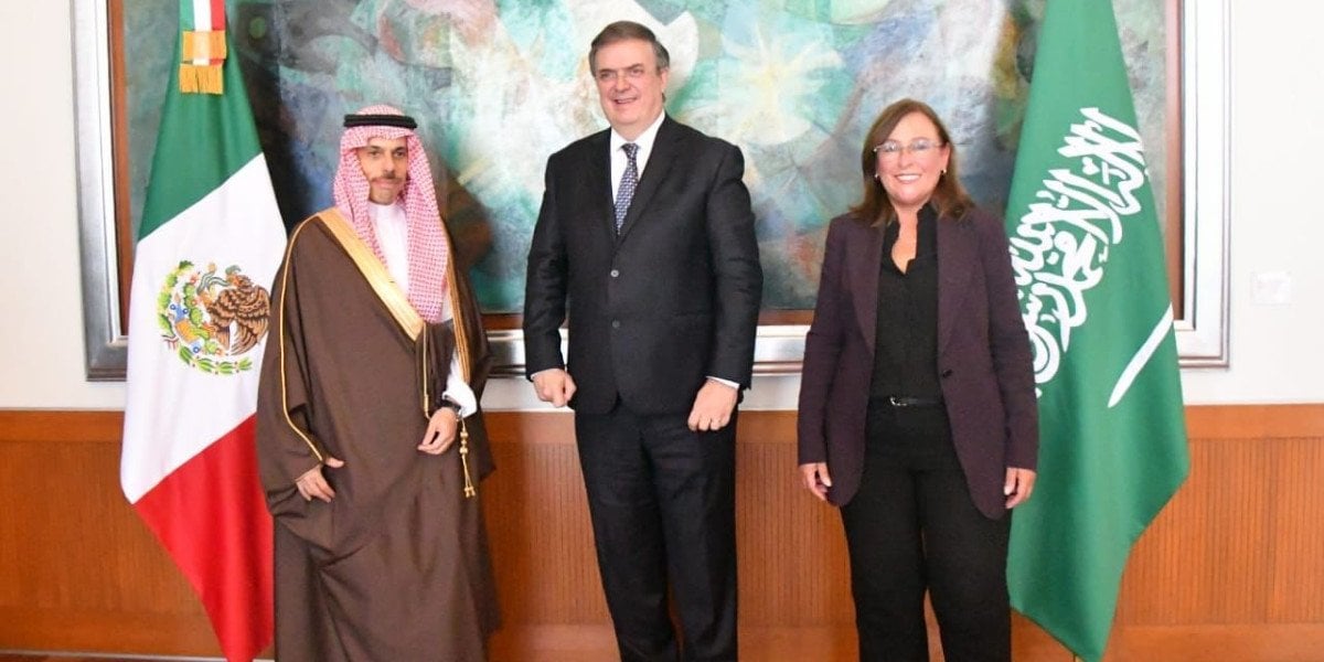Marcerlo Ebrard y Rocío Nahle se reúnen con ministro de Relaciones Exteriores de Arabia Saudita