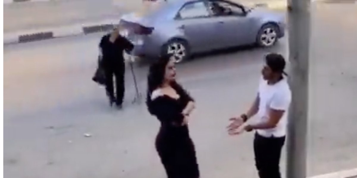 Final inesperado: Discusión de pareja en la calle se hace viral. VIDEO