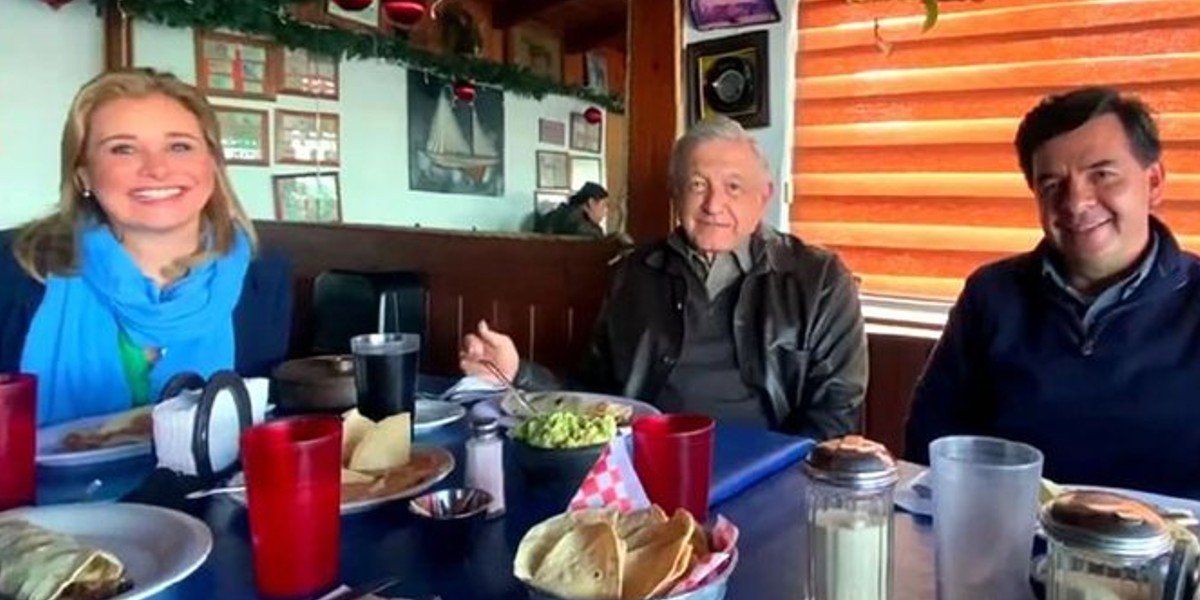 AMLO de gira en Chihuahua hace escala en Villa Ahumada por los tradicionales ‘burritos’