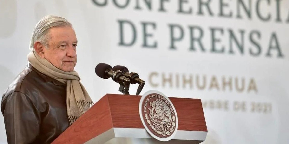 AMLO asegura que existe diálogo por reforma eléctrica, sobre litio no cederá