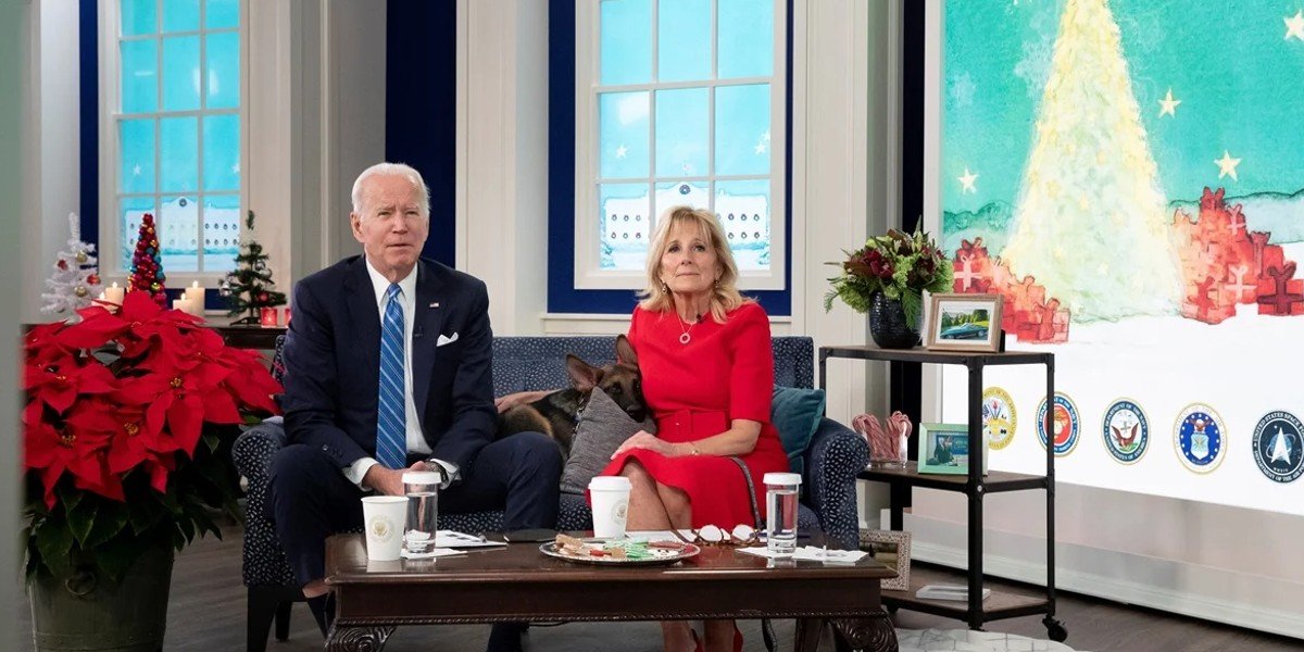 Biden en su primera Navidad como presidente; agradece labor de soldados en el exterior