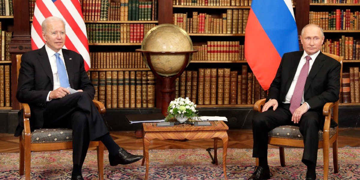Biden y Putin tendrán cumbre el martes para abordar situación en Ucrania