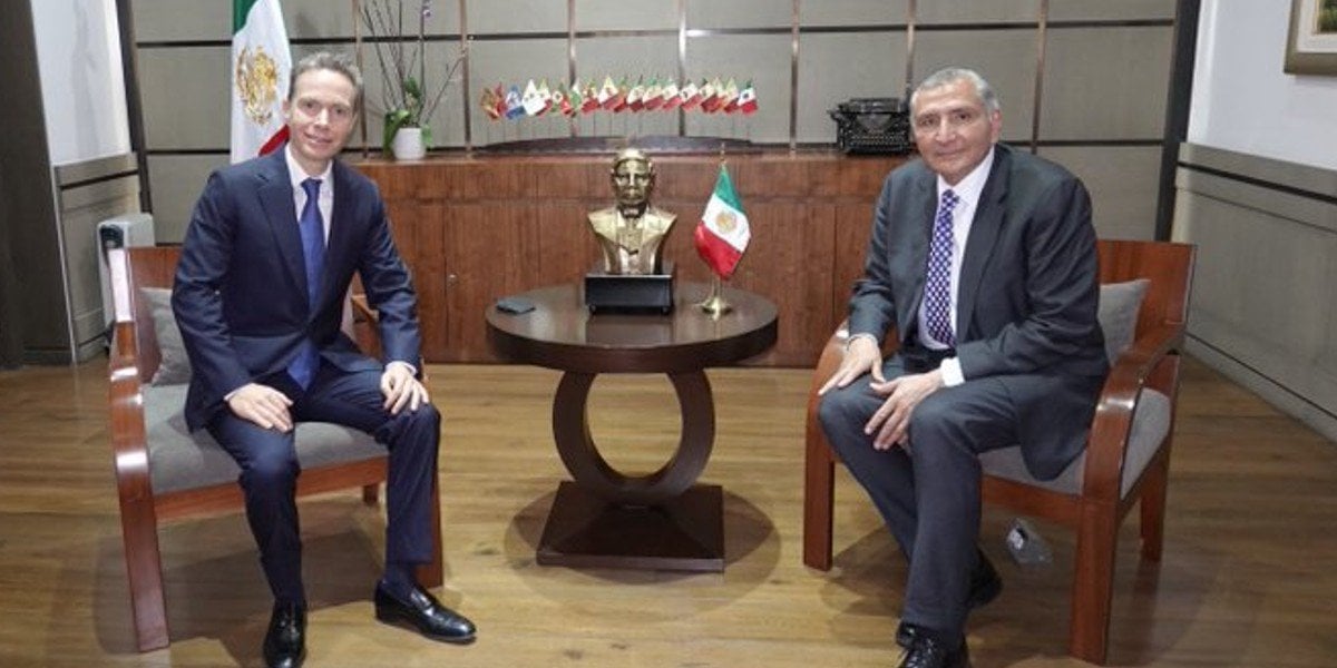 Coordinador del PVEM en Senado Manuel Velasco se reunió con Adán Augusto López en Segob