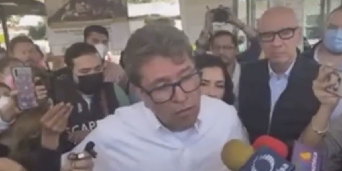 Monreal y Delgado se quedan a las puertas del penal en Veracruz donde está José Manuel Del Río; llaman a jueces a actuar con decoro