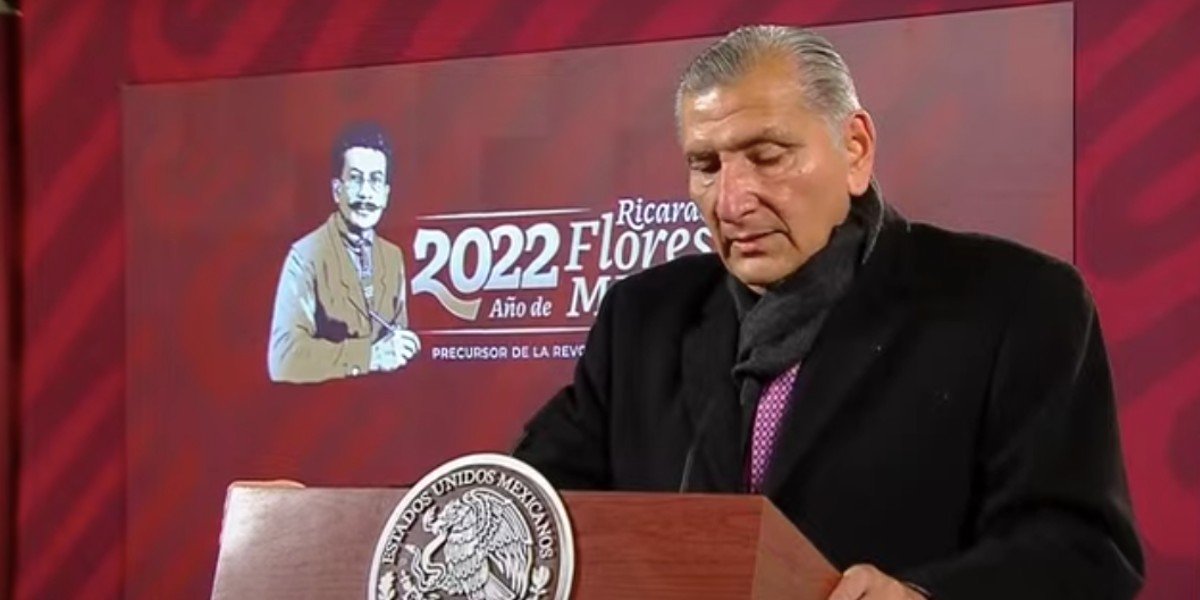Adán Augusto reveló que se hizo prueba de PCR; ha tenido contacto con AMLO en los últimos días