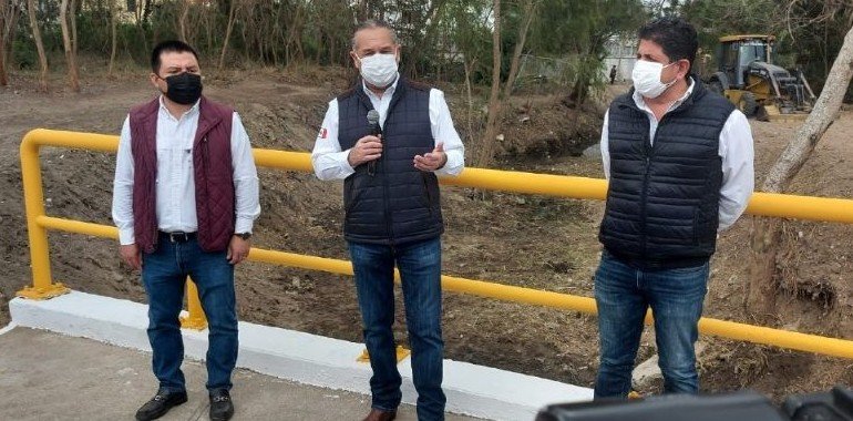 Acusan a Zertuche de obligar a diputada a ir a Congreso pese a estar contagiada de COVID