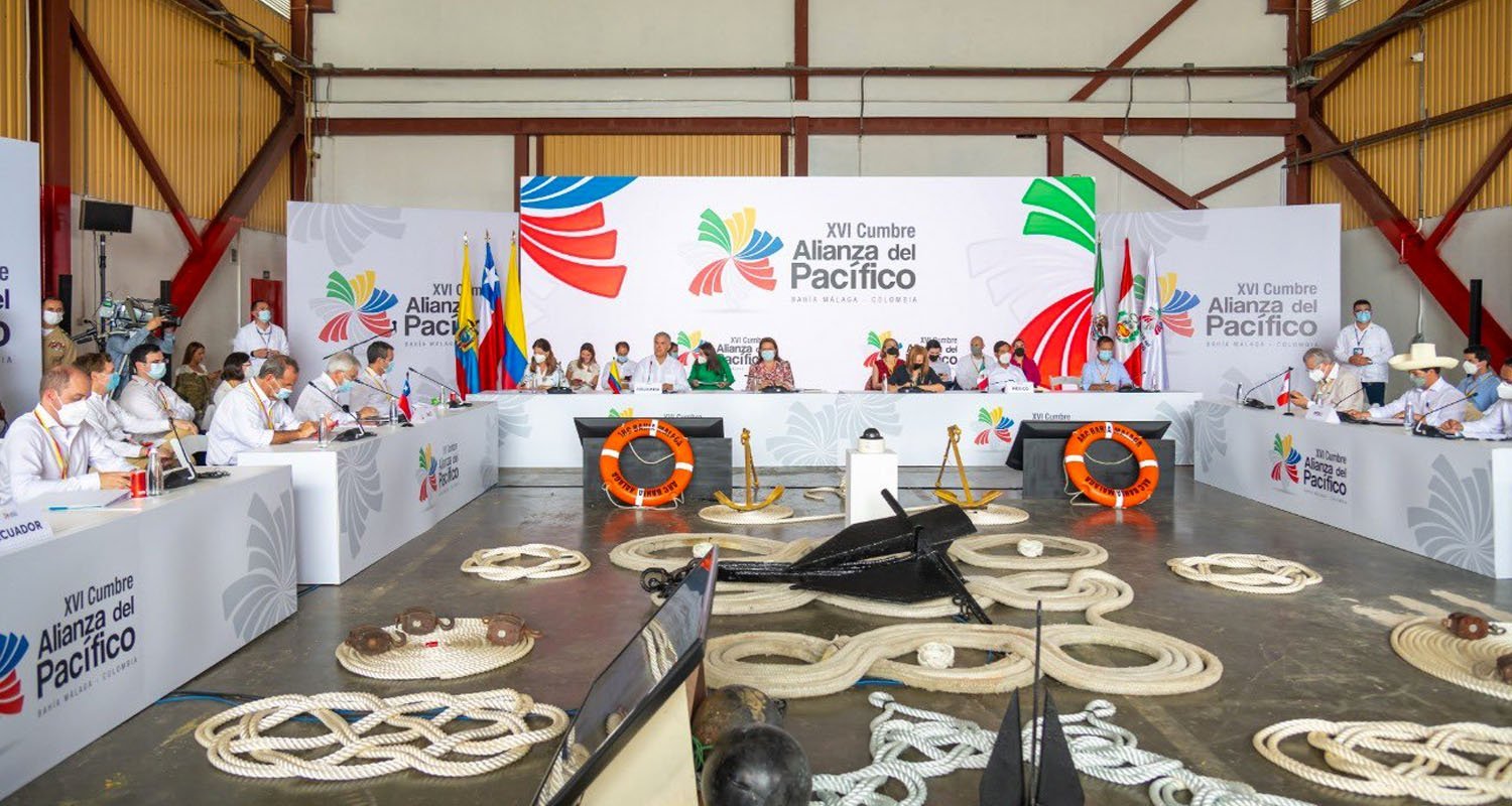 Alianza del Pacífico firma acuerdo de libre comercio con Singapur