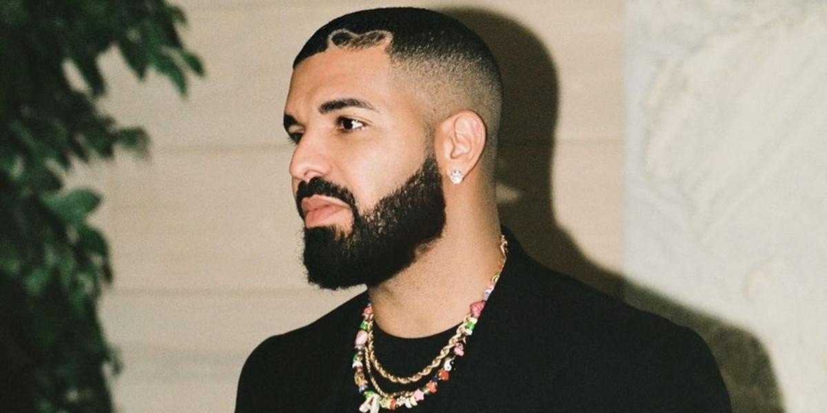 Acusan a Drake de 'quemar' a modelo tras poner salsa picante en un condón