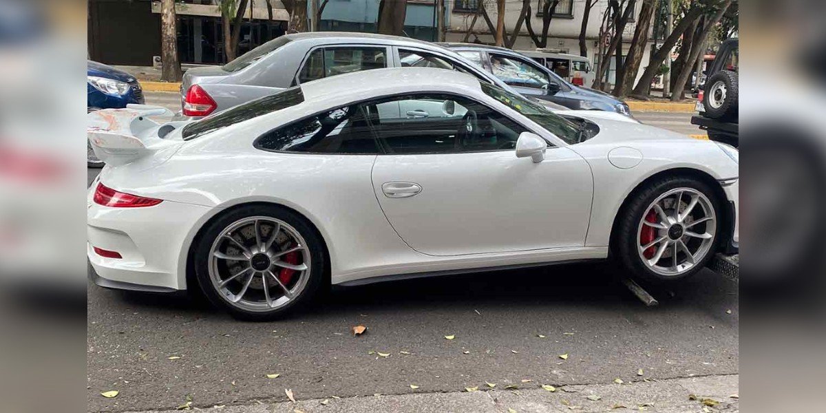 Balacera se registra en colonia Escandón de CDMX; roban a pasajeros de un Porsche