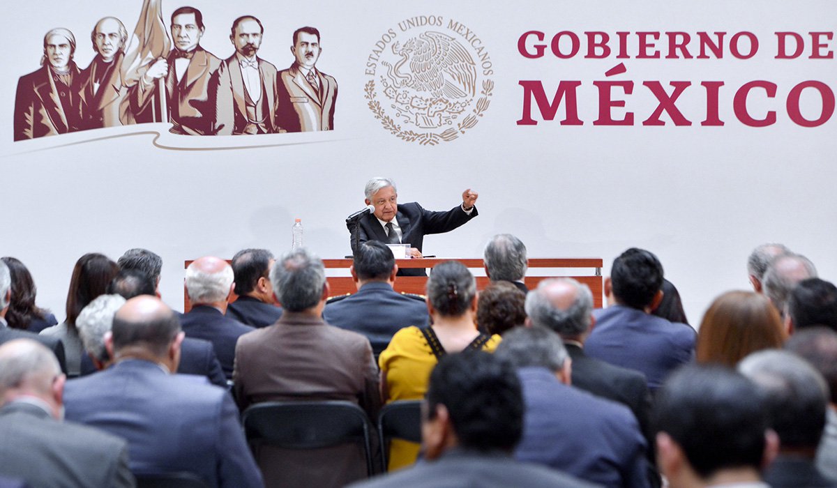 AMLO confirma reunión con diputados de Morena y aliados este jueves en Palacio Nacional