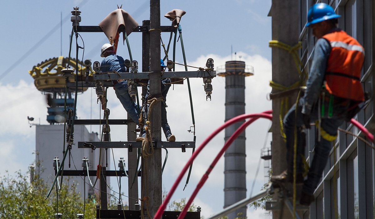 Apagón en Península de Yucatán pone en jaque a la CFE; se ha restablecido servicio al 36% de afectados