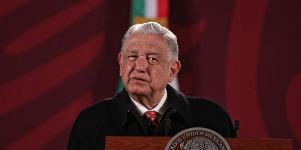 AMLO insiste en que todos los periodistas transparenten cuánto ganan