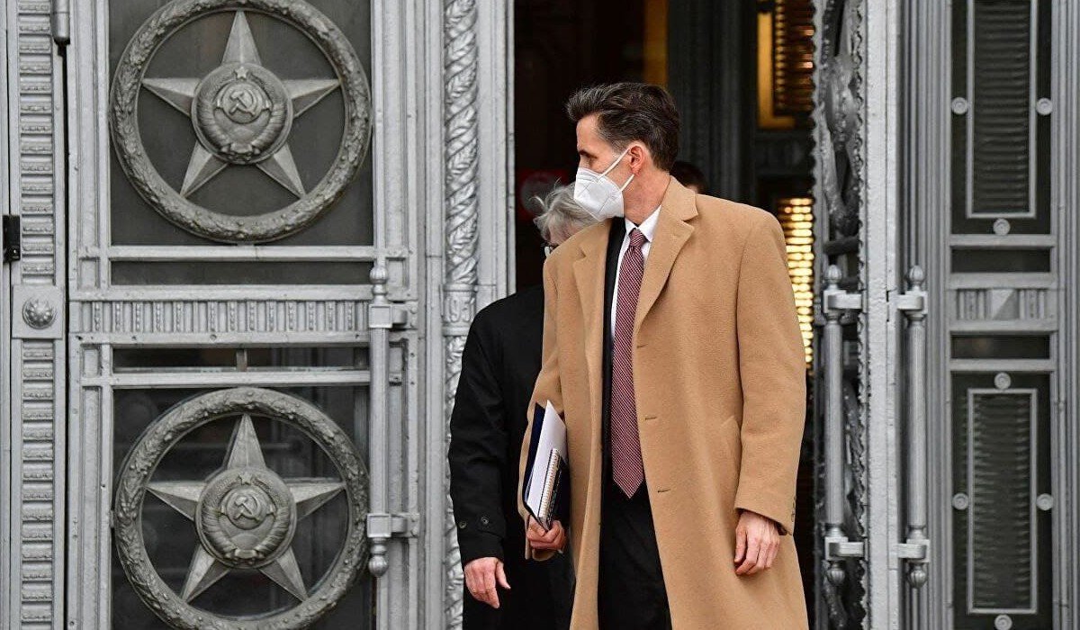 Rusia expulsa al jefe de Cancillería de la embajada de EUA