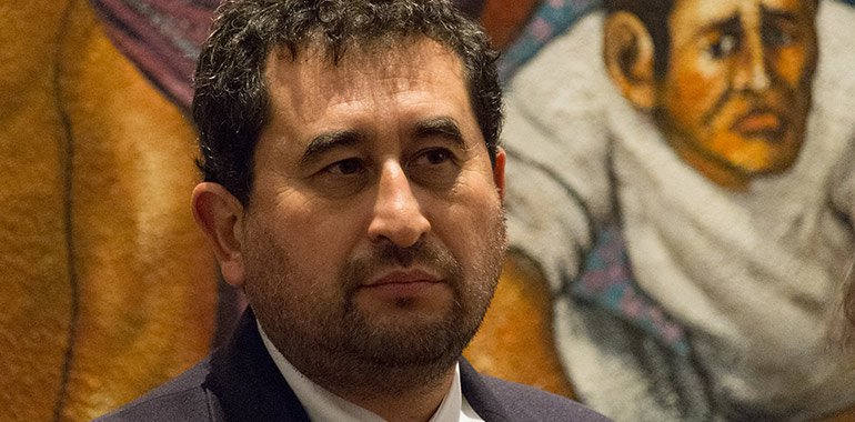 ¿Se dan por vencidos? Senadores de Morena piden enfocarse en avalar el 'plan B' de AMLO