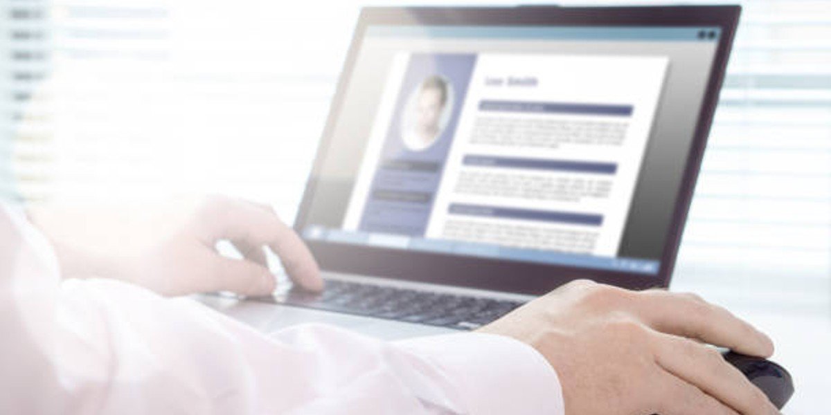 Actualiza tu CV con las nuevas reglas para encontrar trabajo