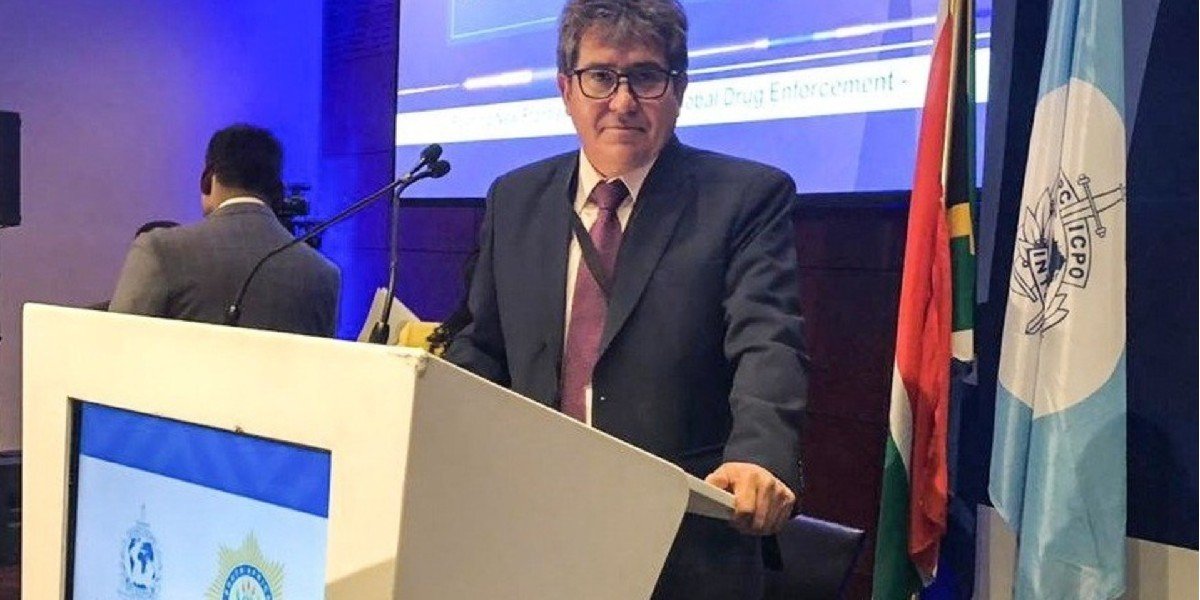 EUA ofrece hasta 5 mdd por el exjefe antidrogas de Evo Morales; lo vinculan con el narco