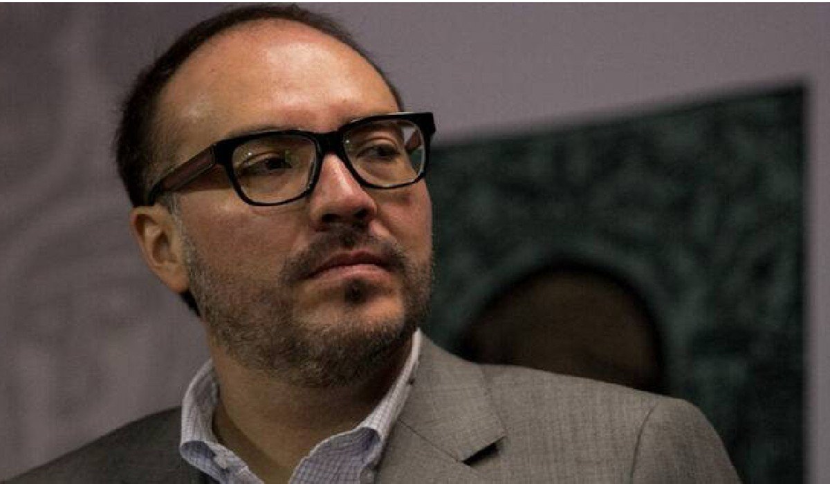Mauricio Toledo acusa que persecución política se extendió contra su familia