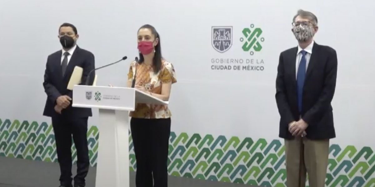 Altas temperaturas en CDMX causan que la inauguración de la réplica de la Capilla Sixtina en el Zócalo sea aplazado