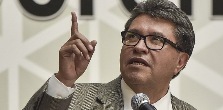 Ricardo Monreal cosecha ‘incondicionales’ en San Lázaro