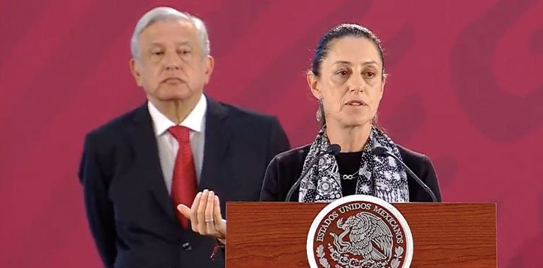 AMLO deslinda a Sheinbaum de supuestas corruptelas en renovación de dirigencia sindical petrolera