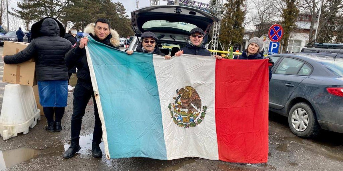 Ebrard dice que continúan con la evacuación de mexicanos de Ucrania
