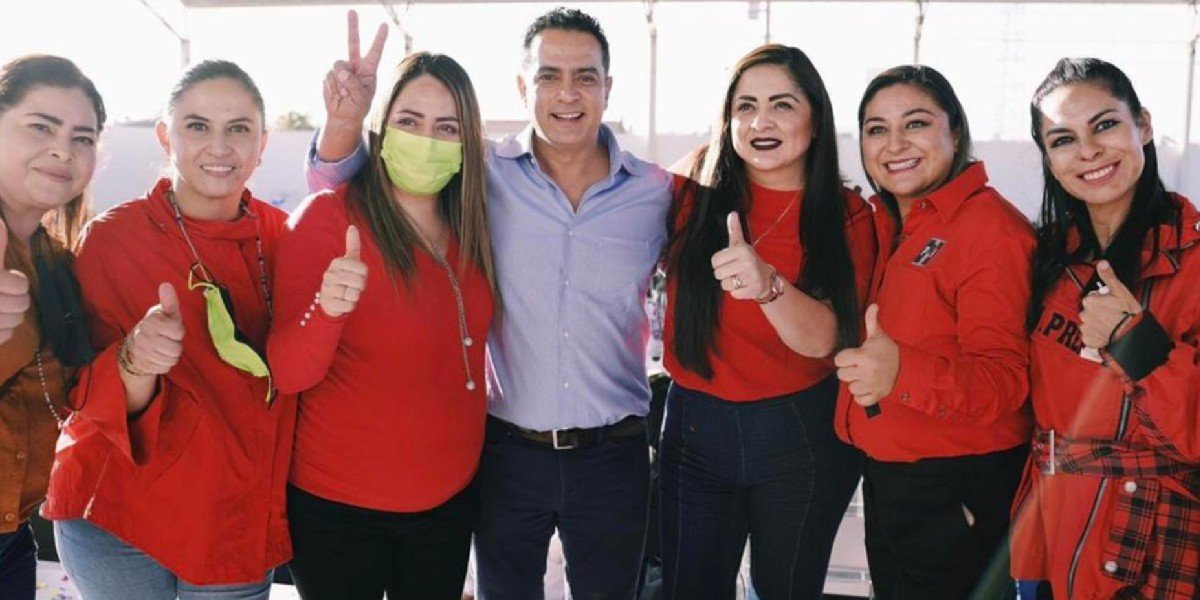 Elecciones 2022: Toño Ochoa se registra para la presidencia municipal de Durango
