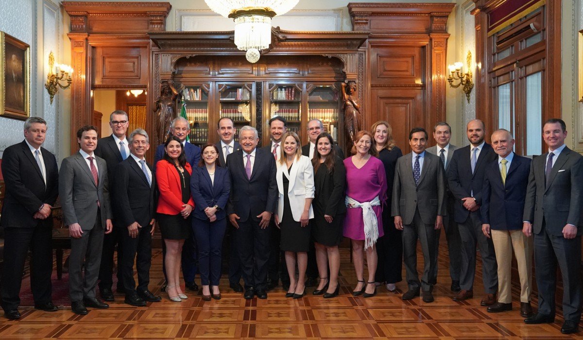 AMLO tras comida con empresarios de NL: Ya hay resultados en simplificación fiscal para microempresas, seguiremos avanzando