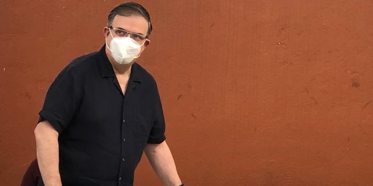 Ebrard lamenta explosión del Hotel Saratoga en la Habana: Gira de AMLO sigue su curso