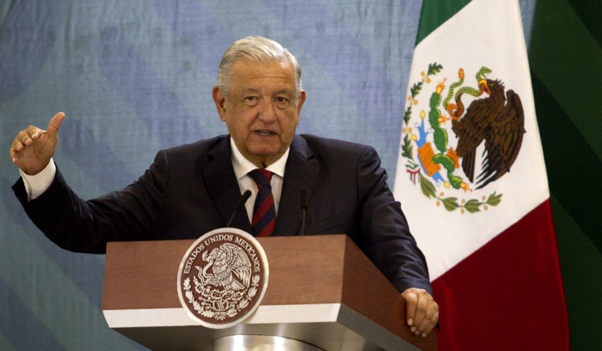 AMLO cuestiona "escándalo" por contratación de médicos cubanos: “es un dogmatismo enfermizo”