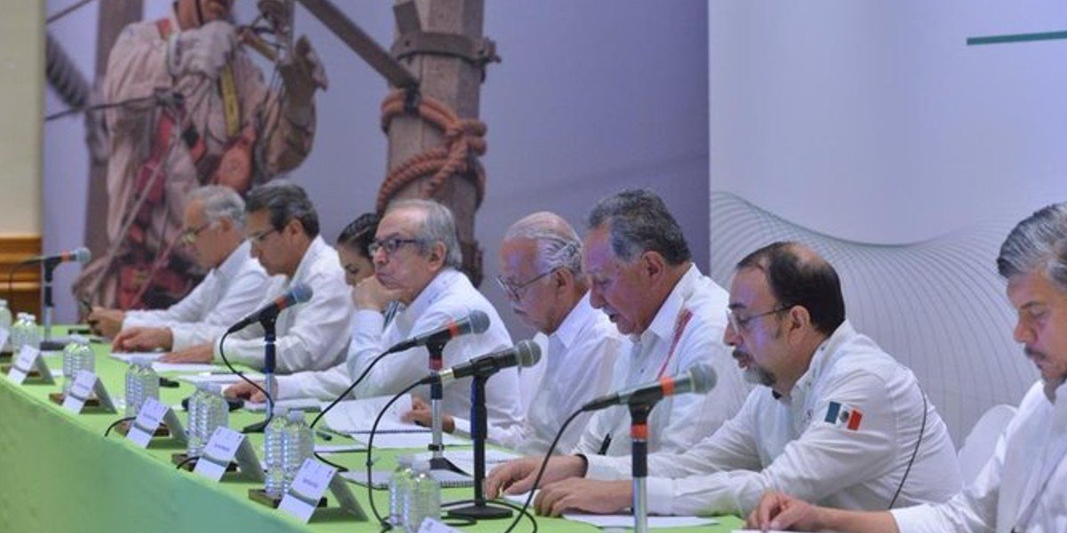 CFE asegura que tendrá recursos para atender y reparar daños que generen los huracanes en la próxima temporada
