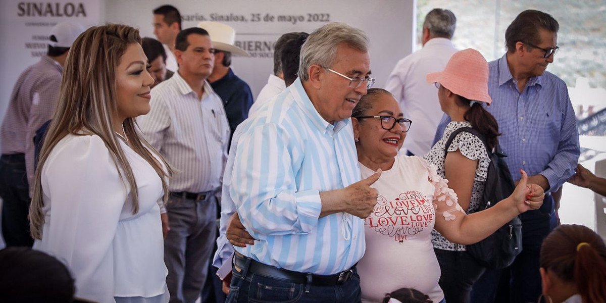 Inaugura Rubén Rocha Moya nuevo pueblo llamado Santa María tras construcción de presa en Sinaloa