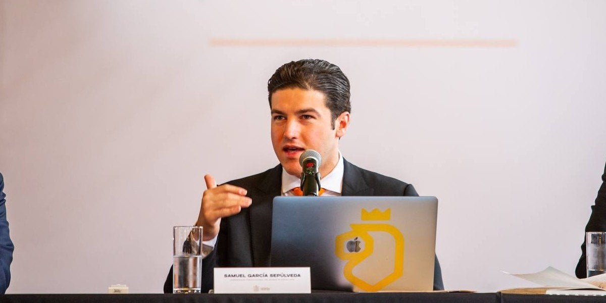 Destaca Samuel García fortalecer división de poderes para evitar la ingobernabilidad; pide estar a la vanguardia