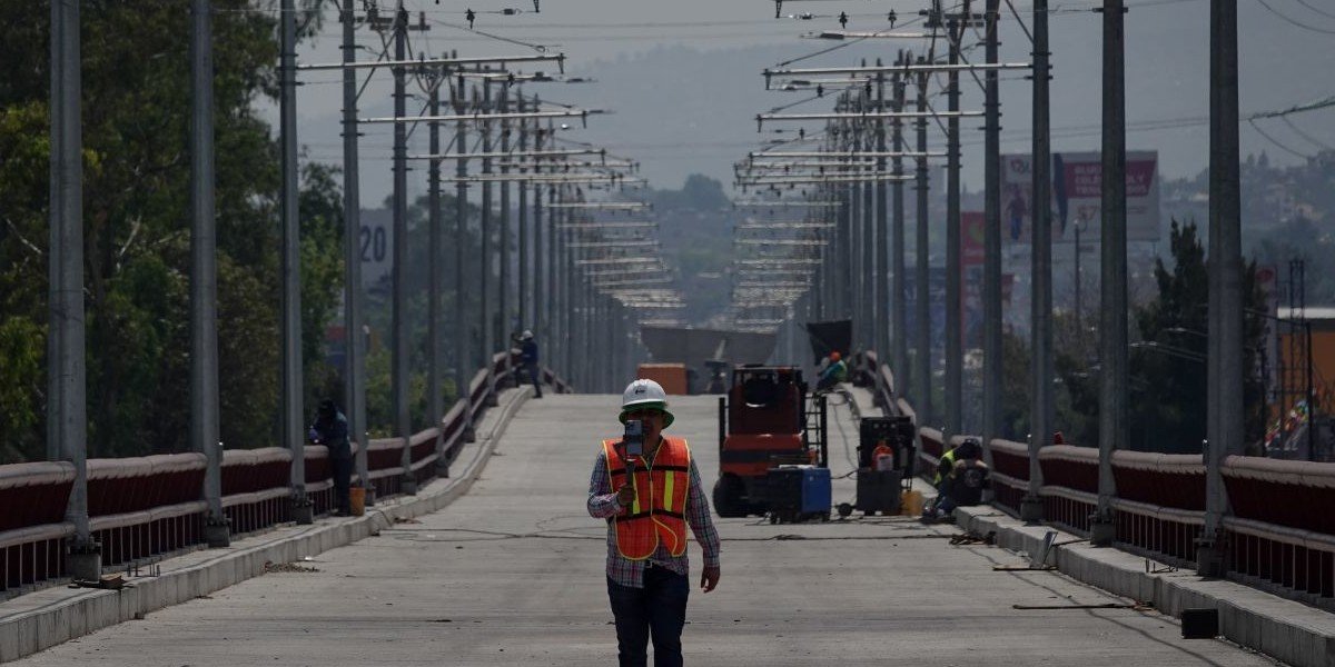 ¿Cuándo se inaugurará el trolebús elevado que circulará sobre Ermita Iztapalapa, en CDMX?