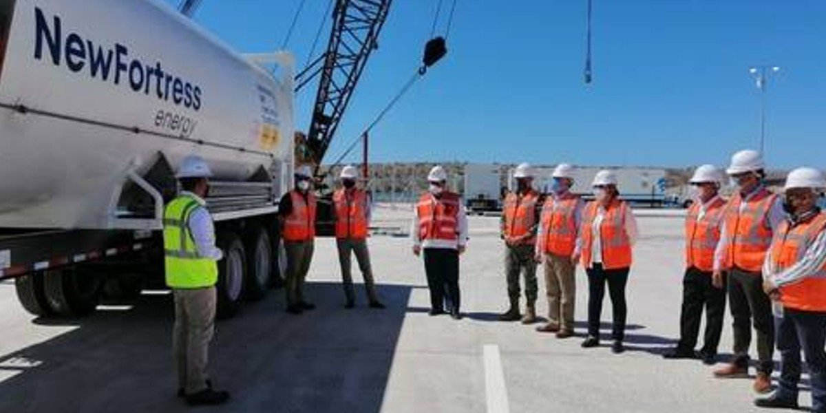 AMLO anuncia inversión de empresa de EUA por 3,000 mdd para extraer gas