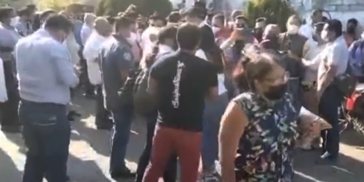 Elecciones 2022: vecinos reclaman falta de apoyo a candidato PRI-PRD para Oaxaca Alejandro Avilés