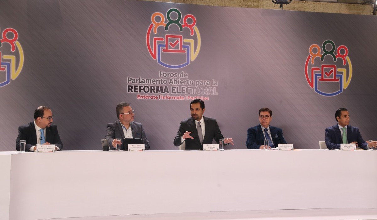 Reforma electoral: Expertos se confrontan en Parlamento Abierto por segunda vuelta