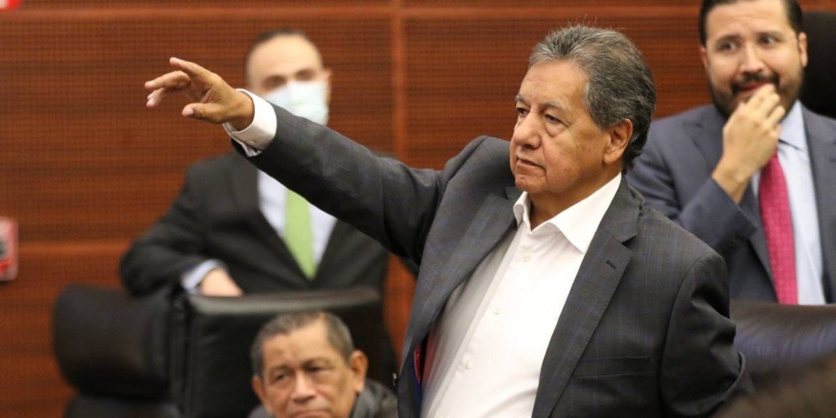 Higinio Martínez llama a limar diferencia al interior de Morena y respaldar a AMLO