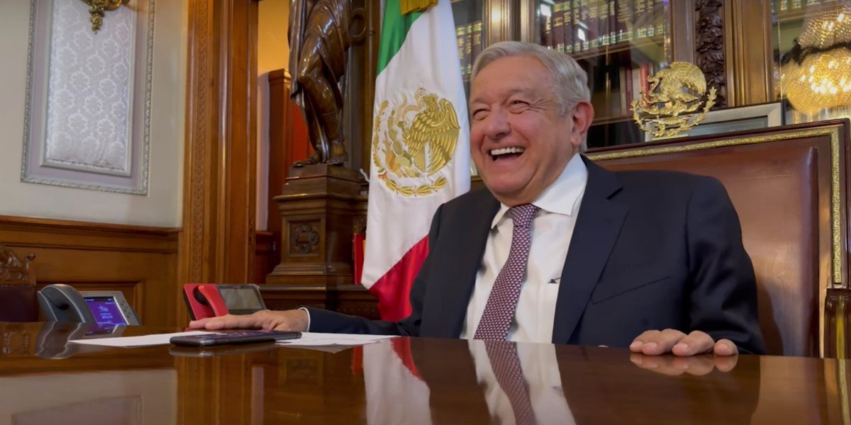 Video:AMLO se burla de Vargas Llosa: "parece que todo lo que toca lo sala"