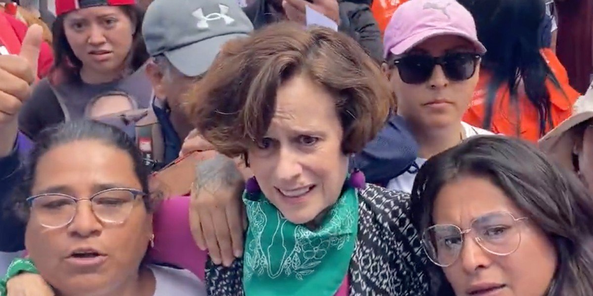 Video. ‘Fuera Dresser’, así corrieron a Denise Dresser de la marcha del 2 de octubre