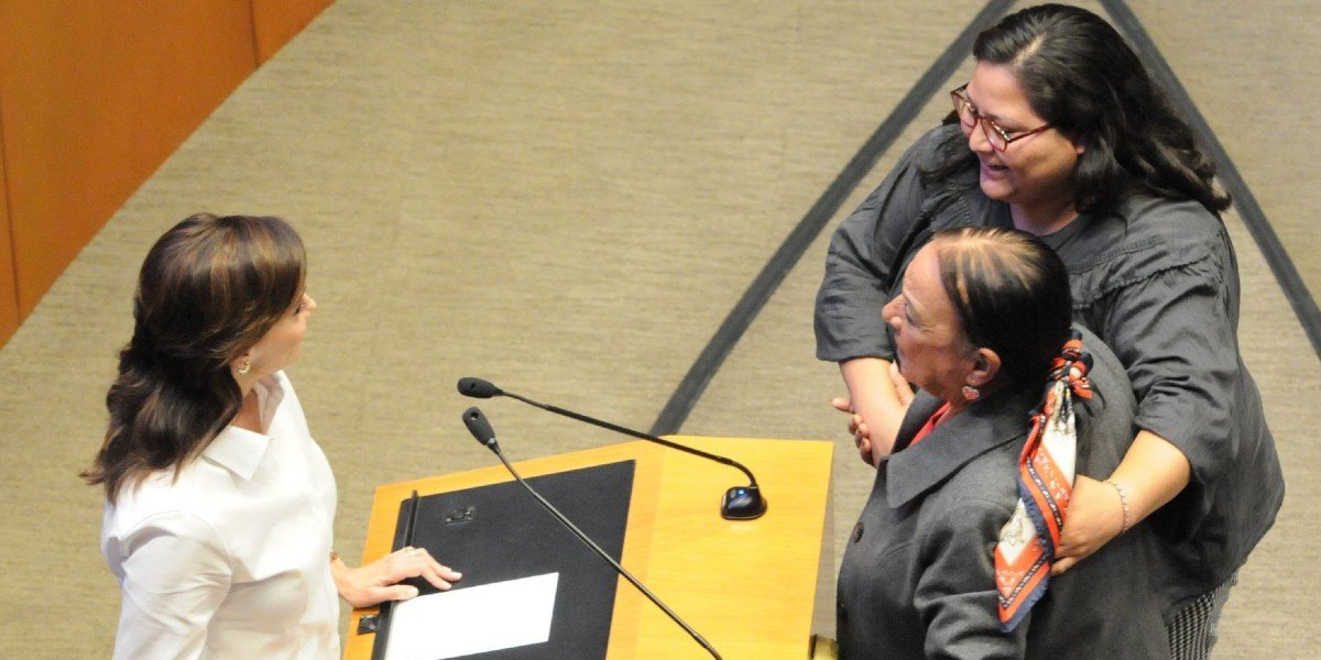 'Supongo que no anda armada en el Senado': Lilly Téllez se lanza contra Lucía Trasviña