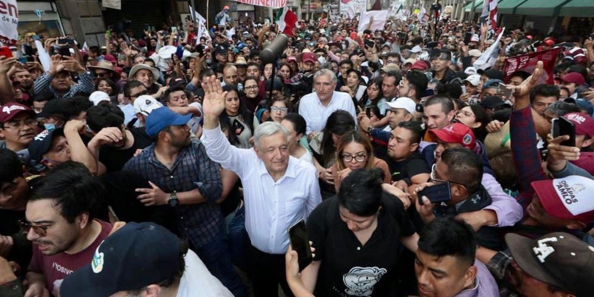 ‘Al carajo con todo eso’, dice AMLO por deuda pública del pasado para ‘rescatar’ a los de arriba